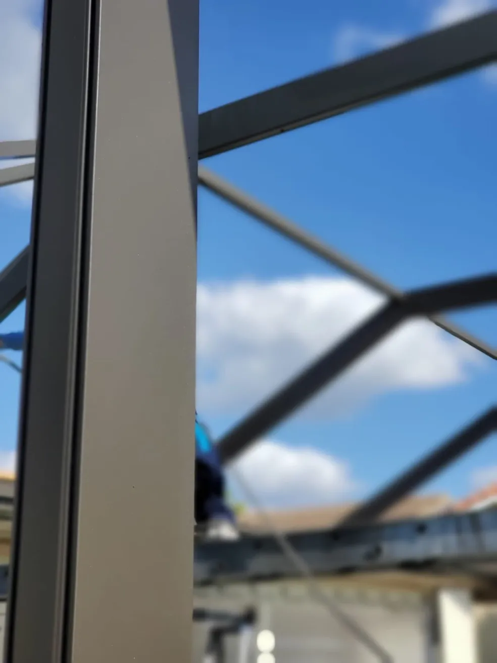 Flawless Finish for Pool Enclosure Painting