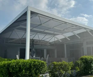 White clear view screen